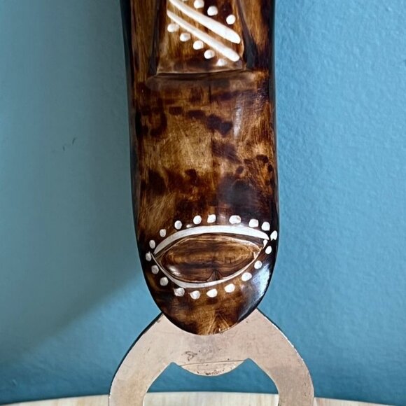 Vintage Carved Tribal Mask Face Bottle Opener Natural Handle & Metal Cap Remover - Picture 3 of 13